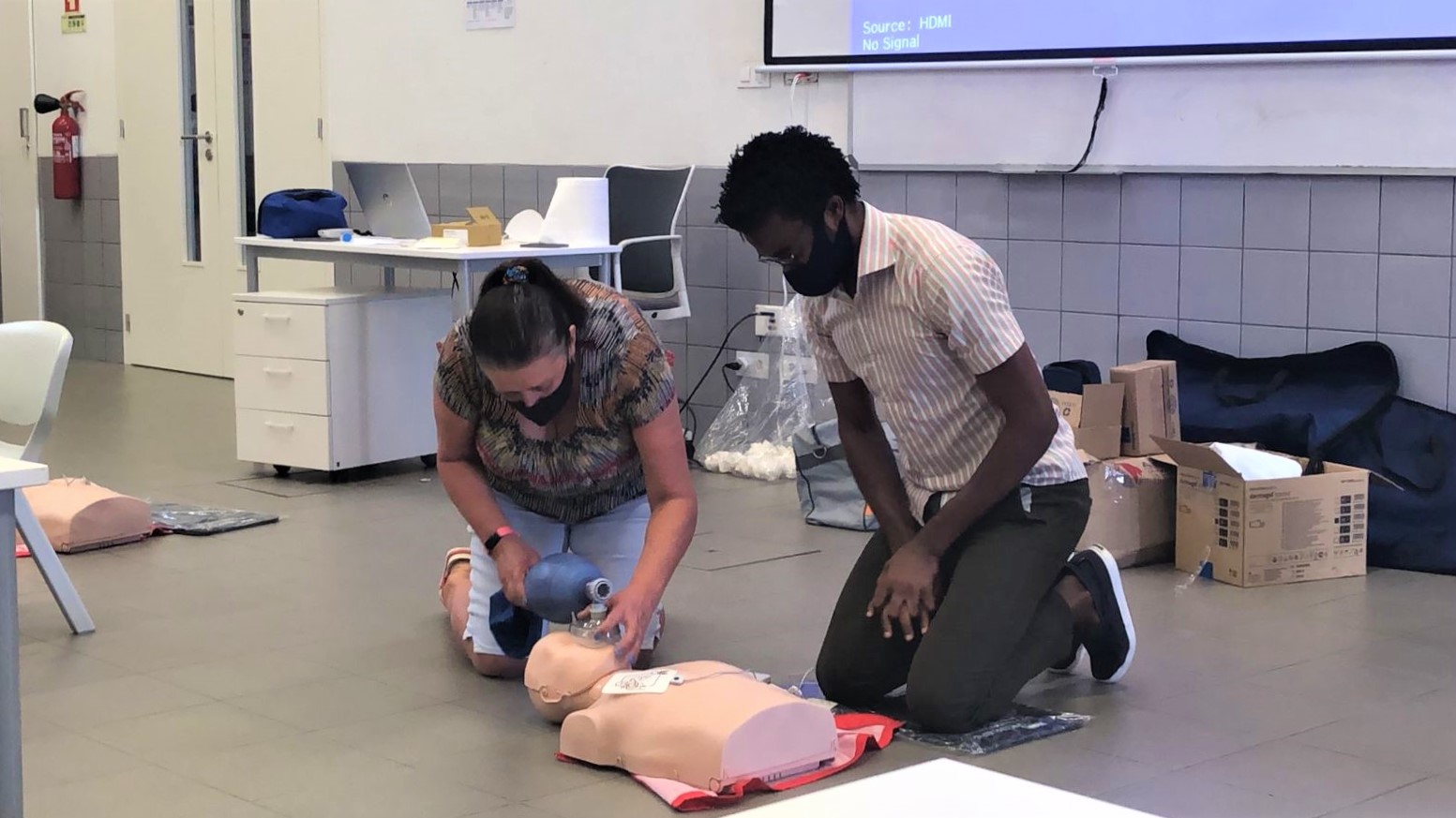 AKA Maputo Senior School faculty receive first aid training 