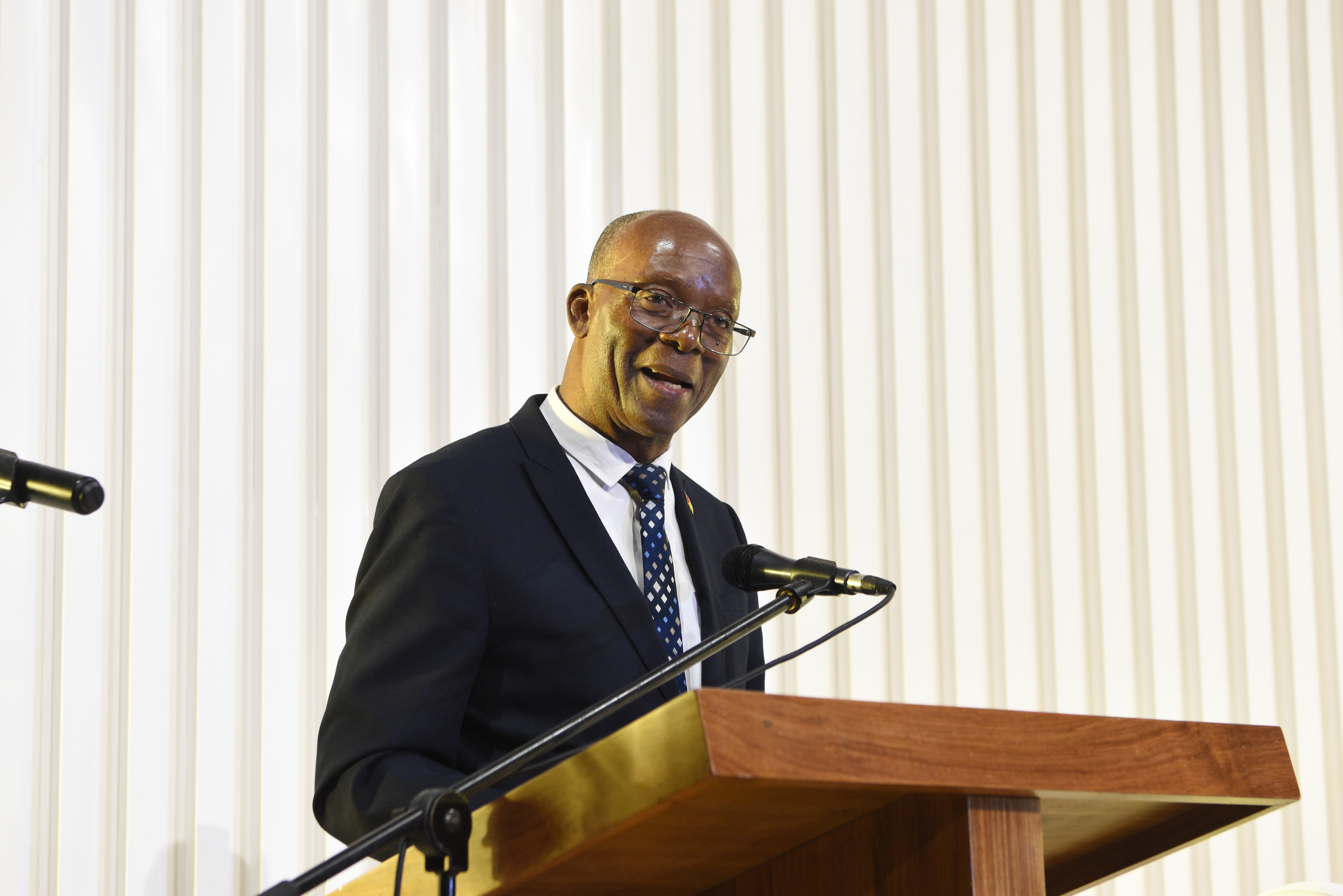 Permanent Secretary for the Ministry of Education and Human Development Abel Assis delivering the keynote address at the Aga Khan Academy Maputo’s graduation ceremony.