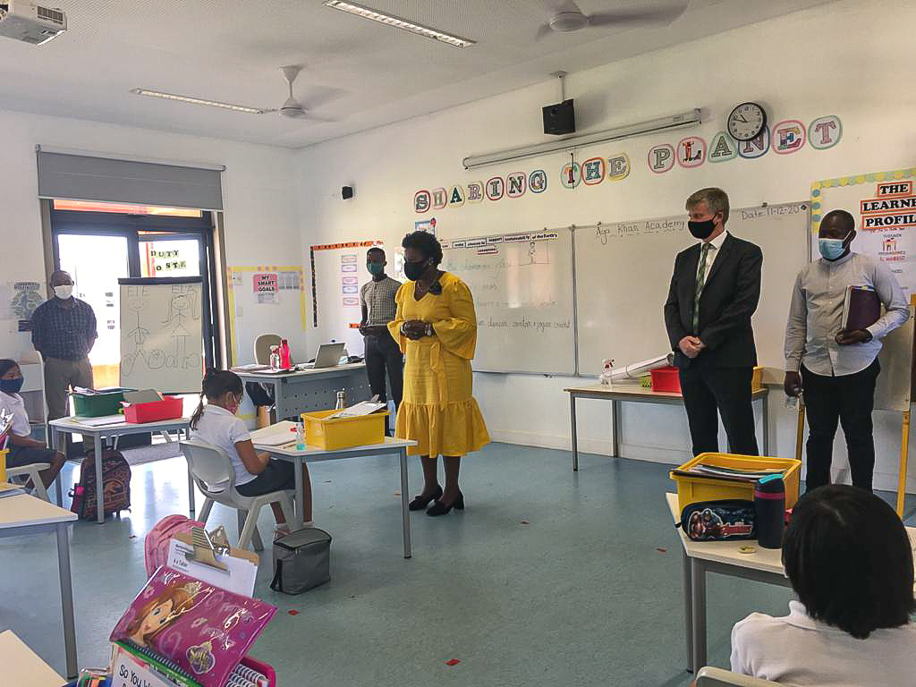 Secretary of State for Maputo Province interacts with AKA Maputo students in the classroom