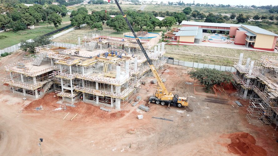 AKA Maputo construction May 2018