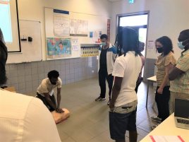 AKA Maputo faculty receive first aid training 