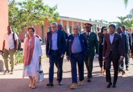 Head of Academy Roy White, H.E. President H.E. President José Ramos-Horta and Rui Carimo of AKDN walking on campus.