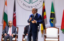 Dr Barry Craig, President of Huron University, during his keynote address at the graduation ceremony at the Academy in Mombasa.