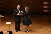 His Highness the Aga Khan receiving the award from the Right Honrable Adrienne Clarkson. Photo Credit: The Daily Nation
